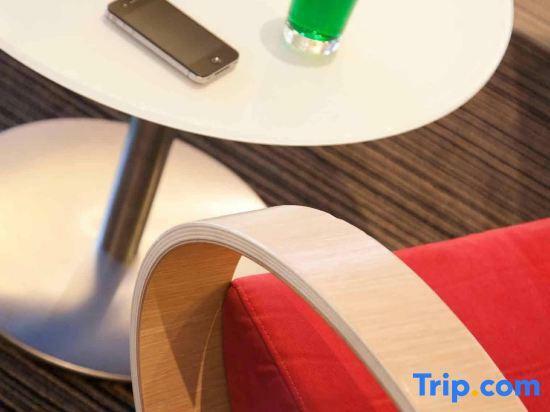 Hotel Ibis Styles Annecy Gare Centre (formerly Mandallaz)