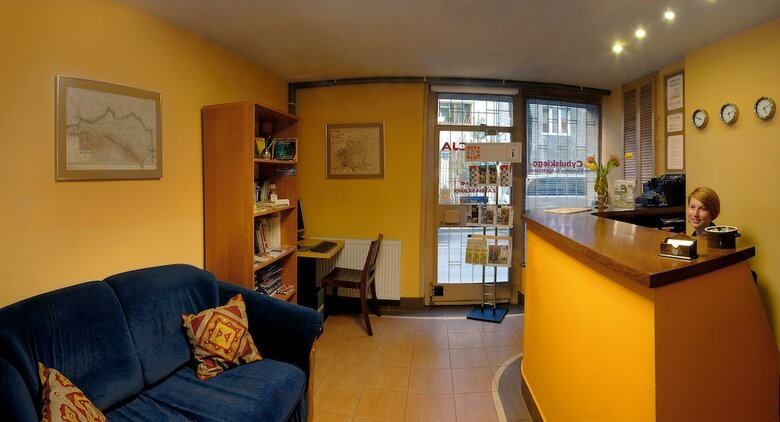 Hostal Cybulskiego Guest Rooms