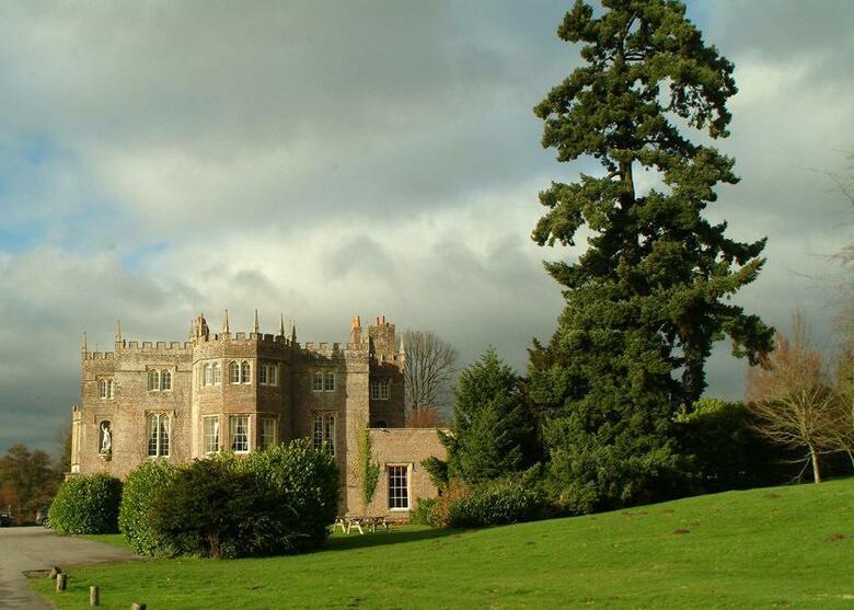 Hotel Donnington Grove And Country Club