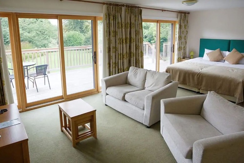 Hotel Donnington Grove And Country Club