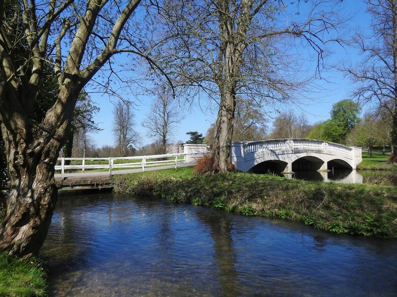 Hotel Donnington Grove And Country Club