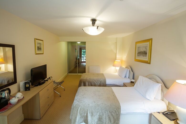 Hotel Donnington Grove And Country Club