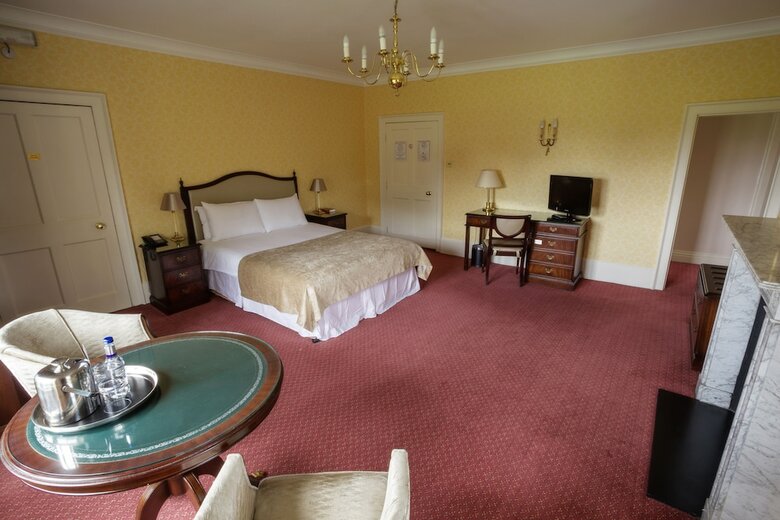 Hotel Donnington Grove And Country Club