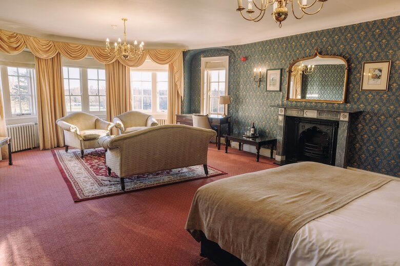 Hotel Donnington Grove And Country Club