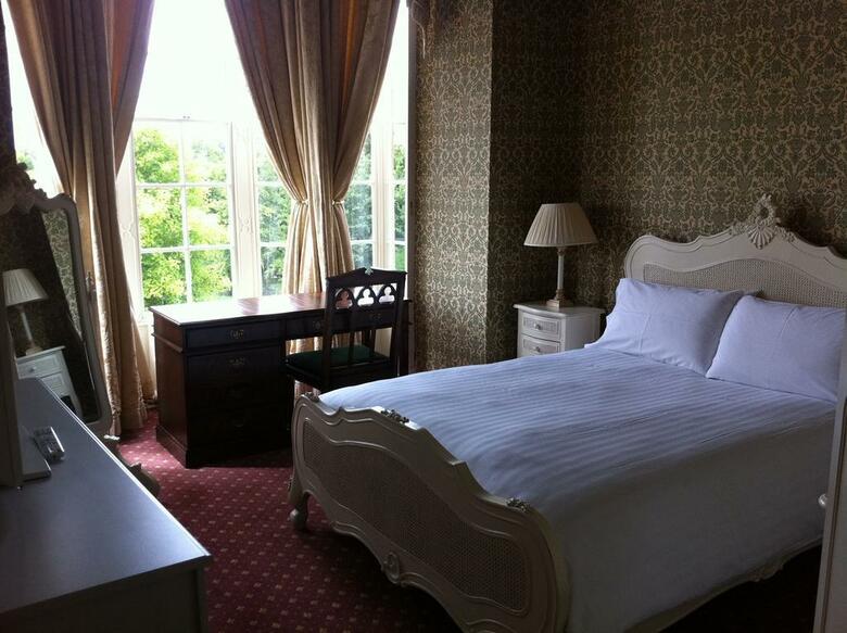 Hotel Donnington Grove And Country Club