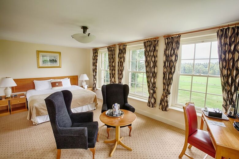 Hotel Donnington Grove And Country Club