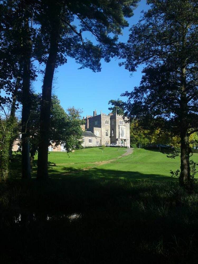 Hotel Donnington Grove And Country Club