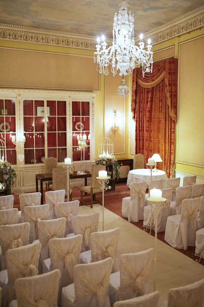Hotel Donnington Grove And Country Club