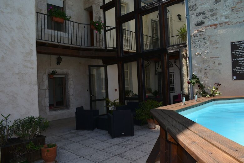 Hotel Des Consuls