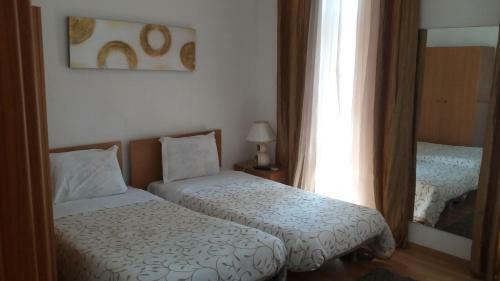 Hostal Alojamento Cesarini