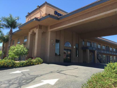 Hotel Days Inn