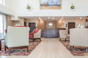 Hotel Comfort Suites Farmington
