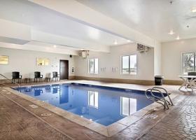 Hotel Comfort Suites Farmington