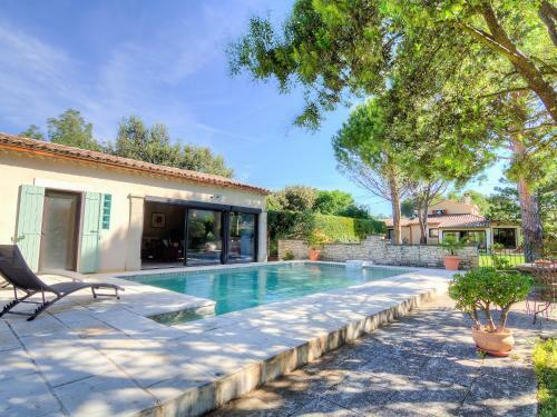 Holiday Home Chemin Bezert Carpentras