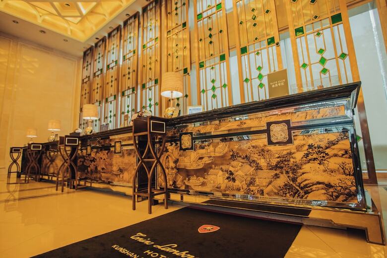 Tonino Lamborghini City Centre Hotel Kunshan