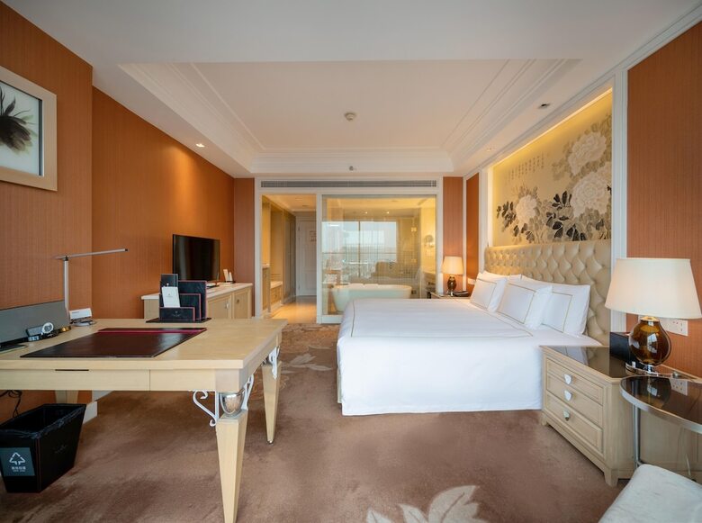 Tonino Lamborghini City Centre Hotel Kunshan