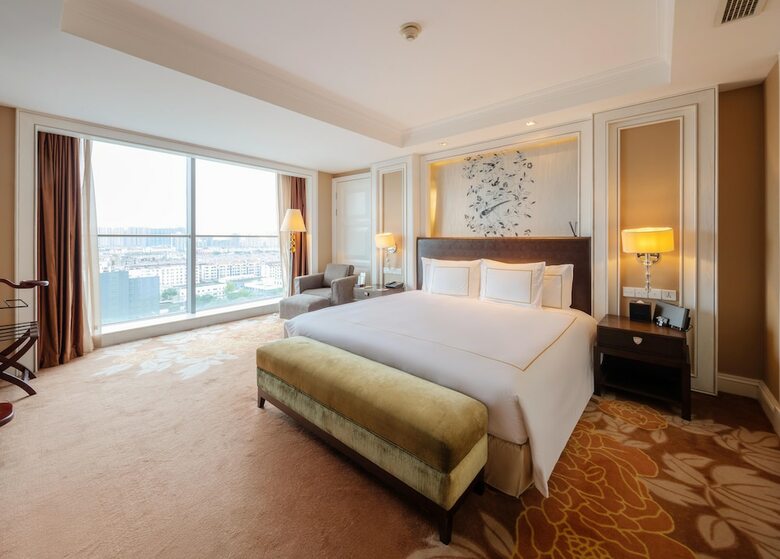 Tonino Lamborghini City Centre Hotel Kunshan