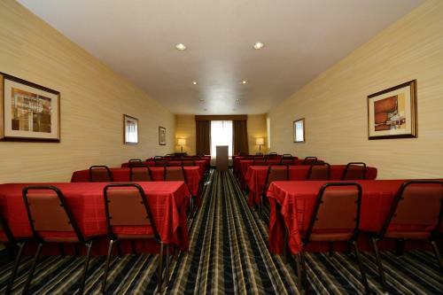 Hotel Holiday Inn Express Elk Grove Central-sacramento