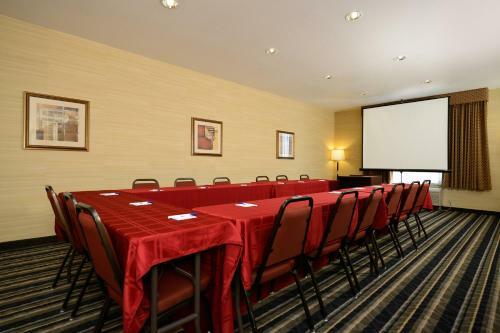 Hotel Holiday Inn Express Elk Grove Central-sacramento