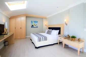 Palm Bay Beach Hotel