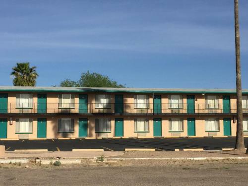 Amazon Motel
