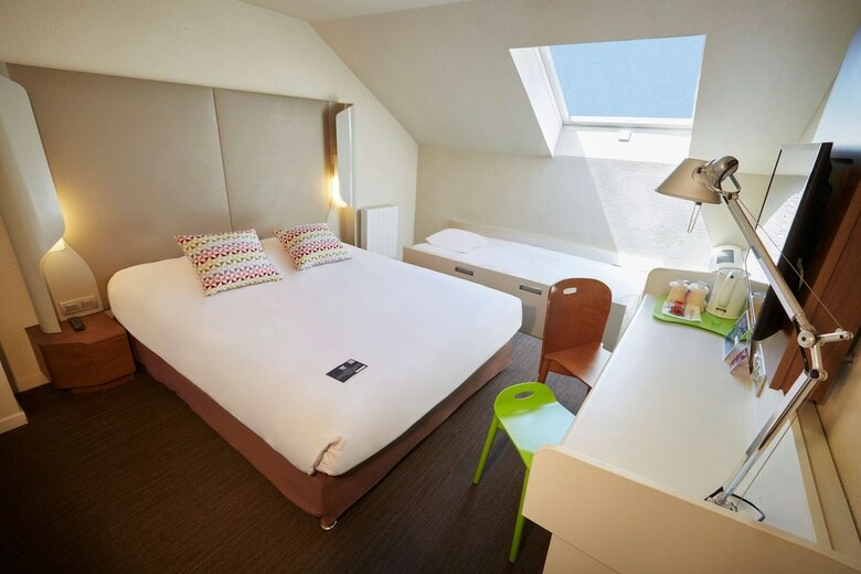 Hotel Campanile Evry Ouest - Corbeil