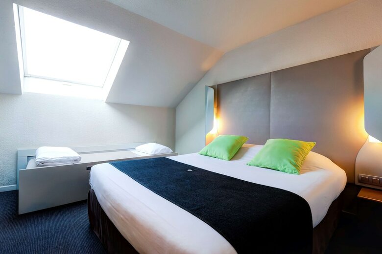 Hotel Campanile Evry Ouest - Corbeil
