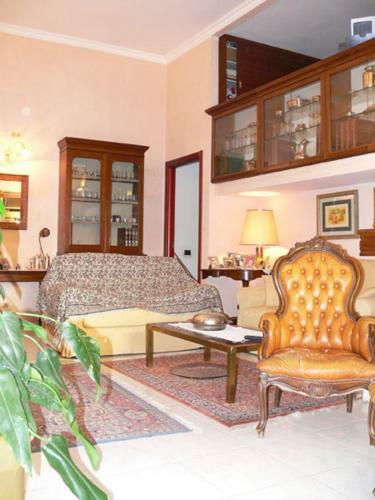 Bed & Breakfast George King