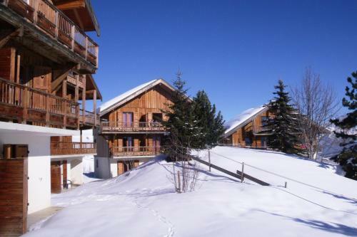 Aparthotel R�sidence N�m�a Les Chalets Des C�mes