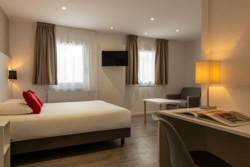 Acropole Hotel