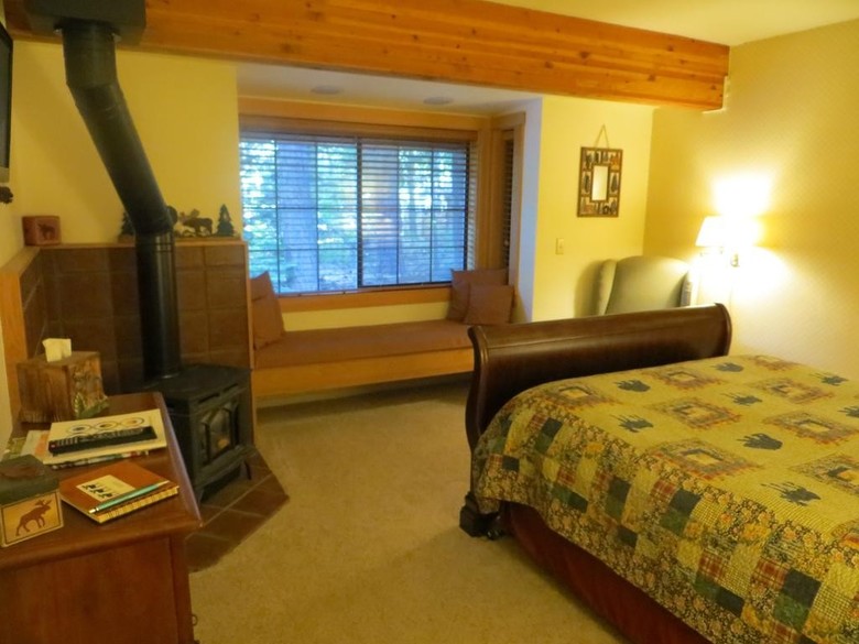 Donner Lake Inn B&B