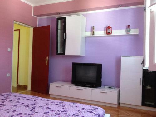 Apartments Cebalo - Ekonomija
