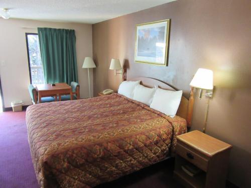 Hotel Royal Inn - Jonesboro