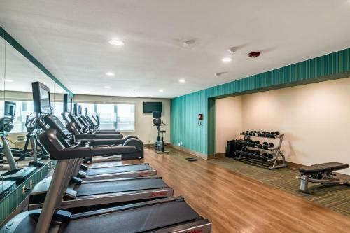 Hotel Baymont Inn & Suites
