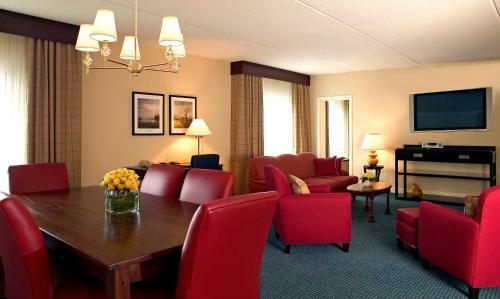 Sheraton Colonial Hotel