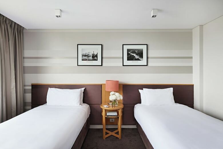 Hotel Harbourview