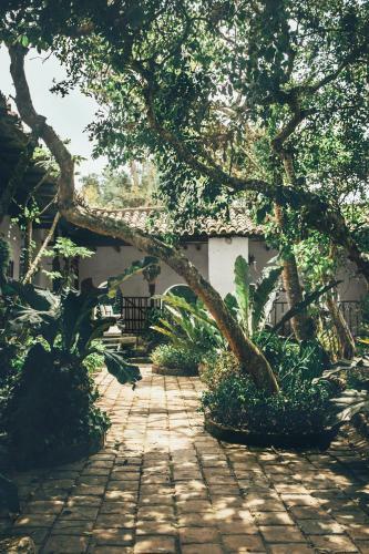 Hotel Hacienda Baza