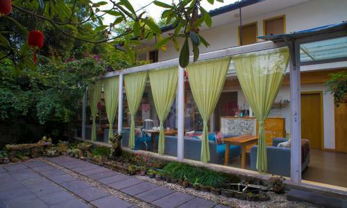Posada Leshan Fodi Inn