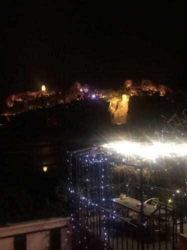 Posada Leshan Fodi Inn