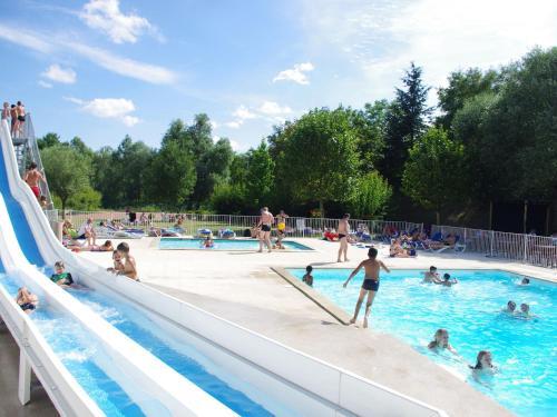 Holiday Home Les Portes Du Beaujolais II