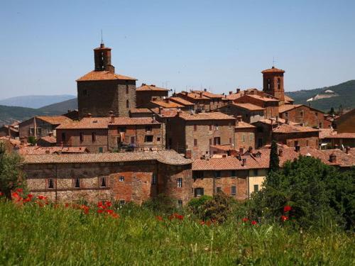Holiday Home Les Portes Du Beaujolais II