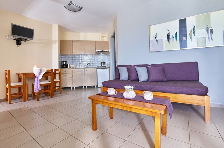 Everest Apartments