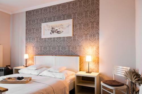 Hostal Hangya Panzi� �s �tterem