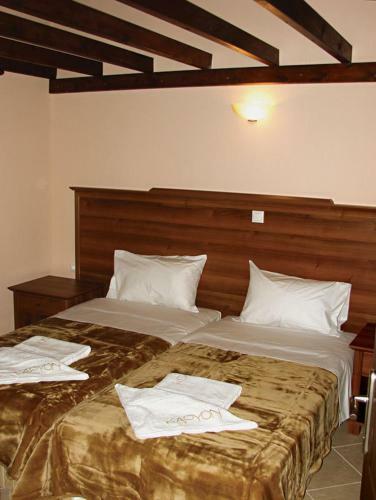 Karyon Apartments