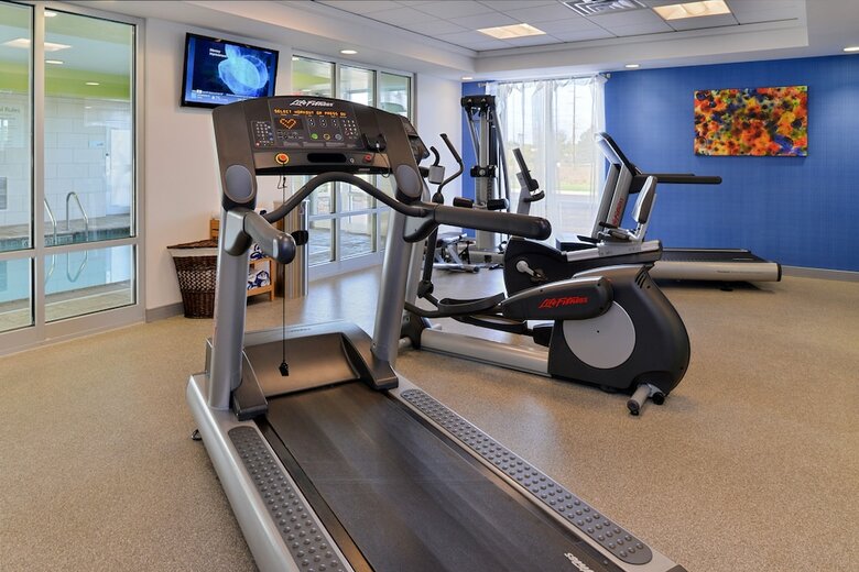 Holiday Inn Express Hotel & Suites Terre Haute