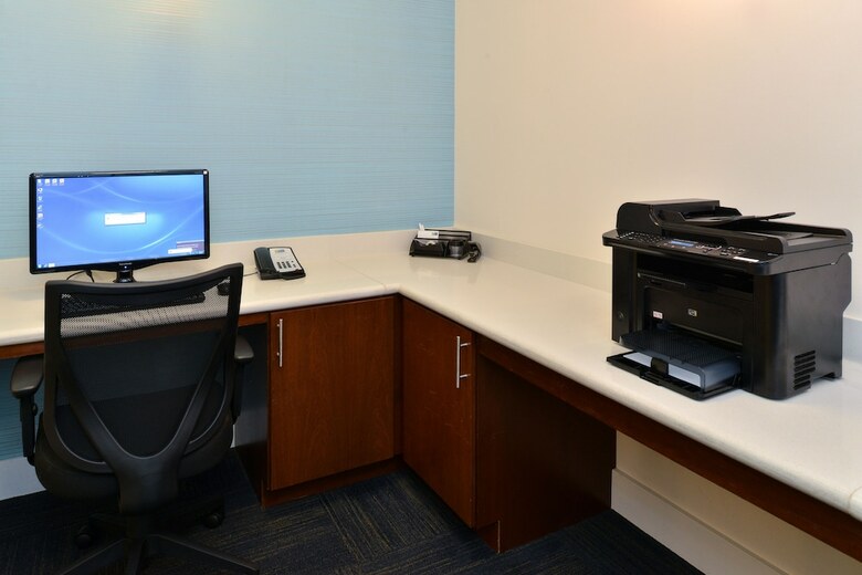 Holiday Inn Express Hotel & Suites Terre Haute