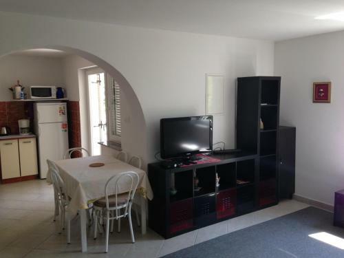 Apartment And Studio Jelu?i?