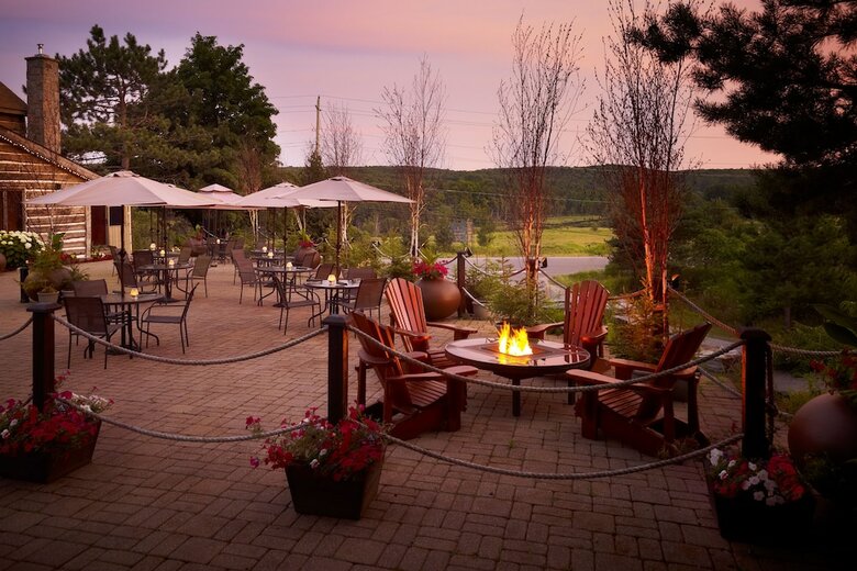 Hotel Deerhurst Resort