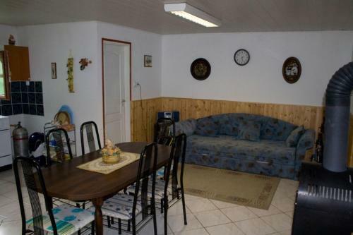 Hostal Feny? Vend�gh�z