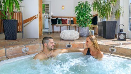 Treetop Spa Hangout & Hotel
